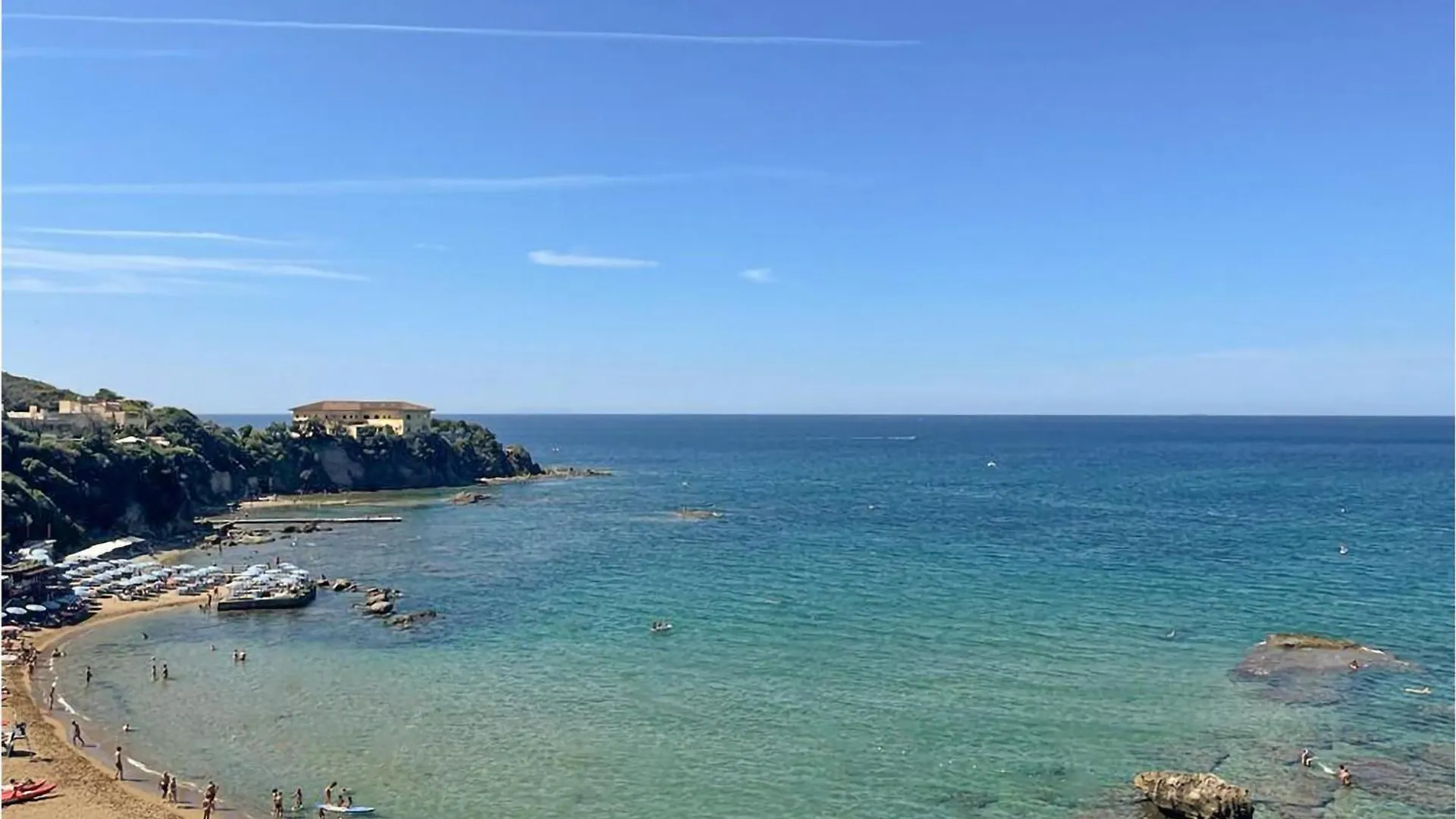 Feriehus 2 Bedroom Beautiful Home In Castiglioncello